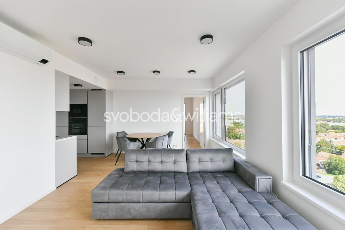 Pronájem bytu 2+kk 56 m²
